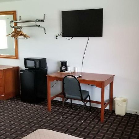 Budget Inn Breezewood Eksteriør billede