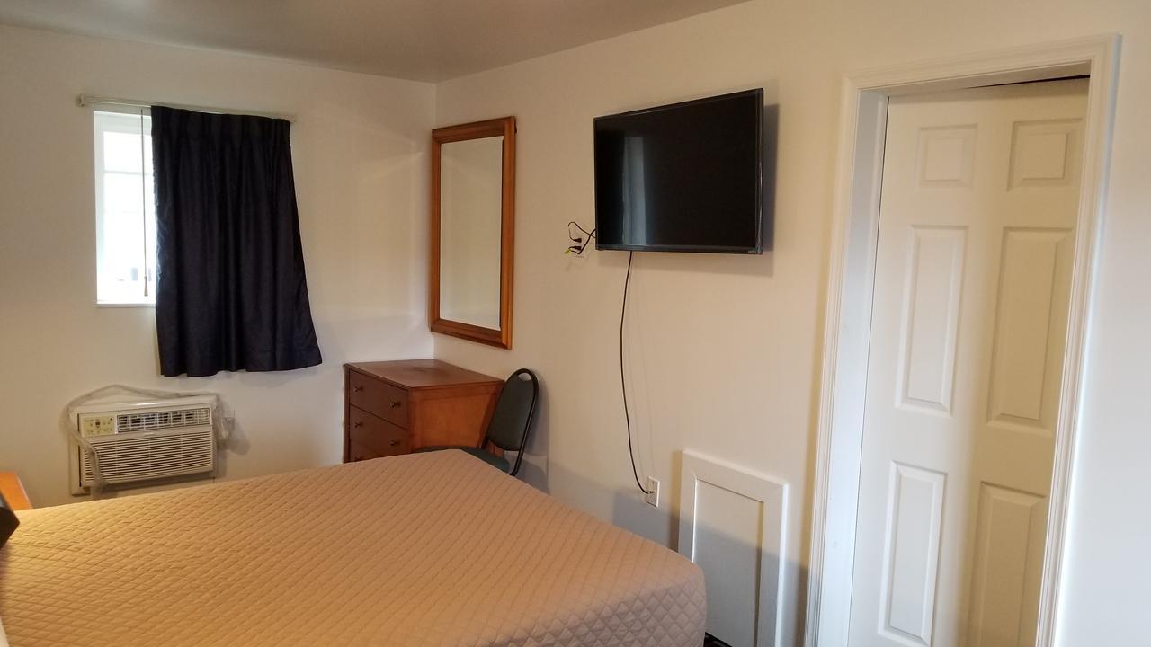 Budget Inn Breezewood Eksteriør billede