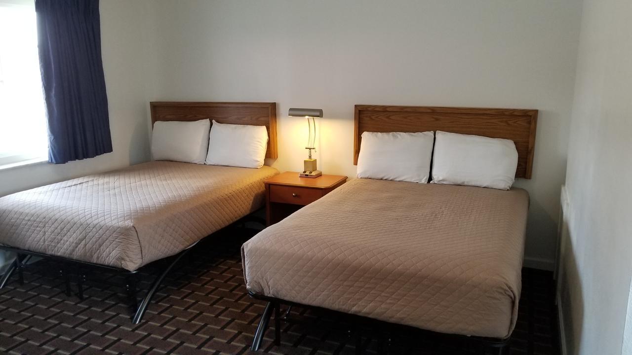 Budget Inn Breezewood Eksteriør billede